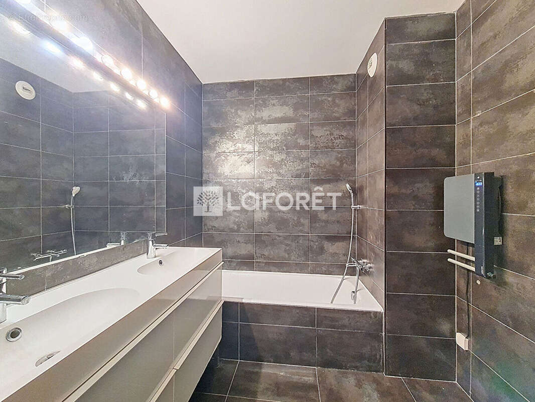 Appartement Caluire Et Cuire 6 pièce(s) 123 m2 - photo 6