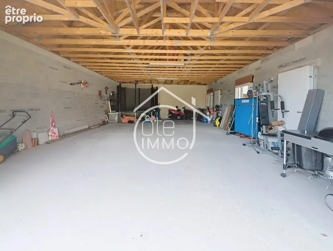 SAINT-PIERRE-D'EYRAUD : Maison 5 pièces de 118 m² avec grand garage et jardin - photo 14
