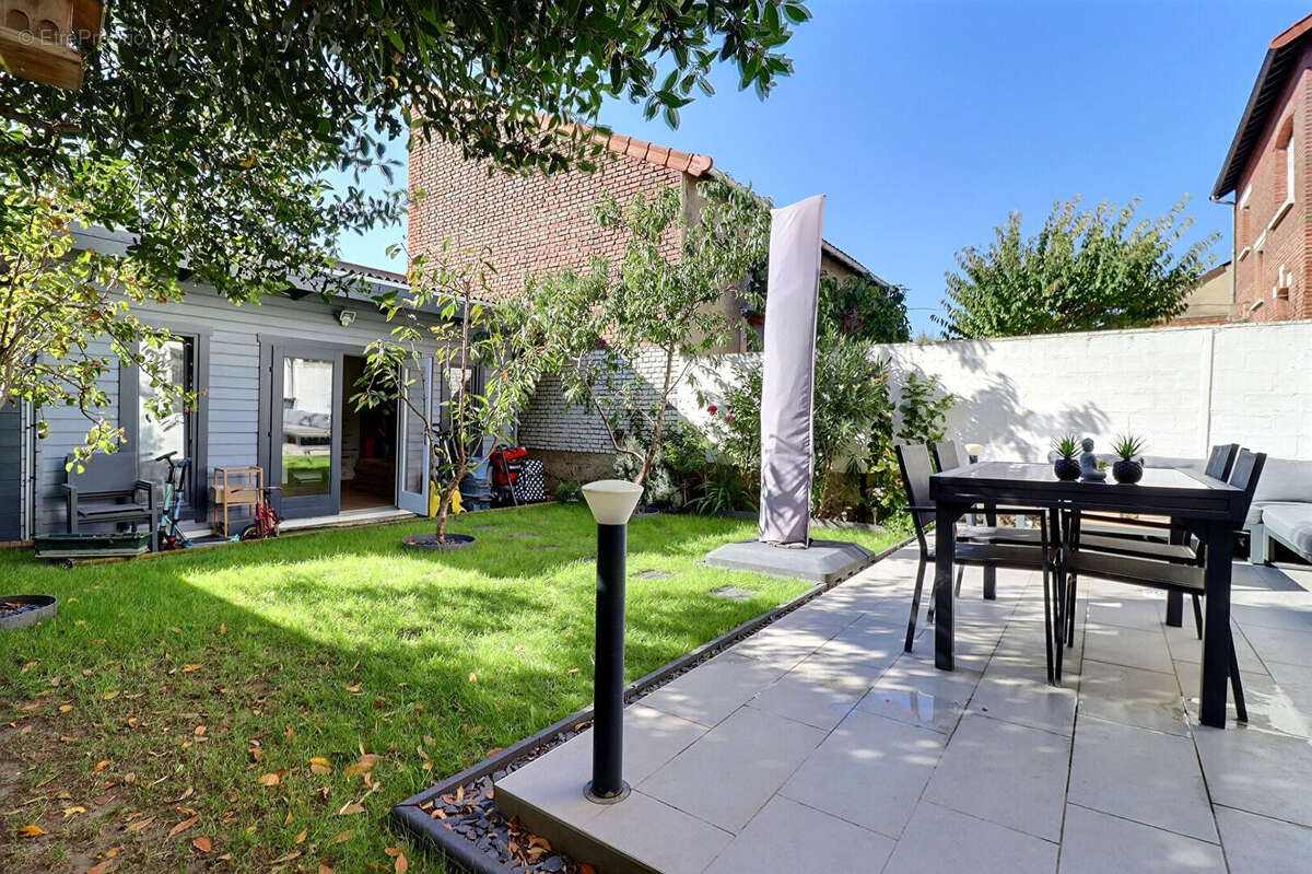 Maison à COLOMBES