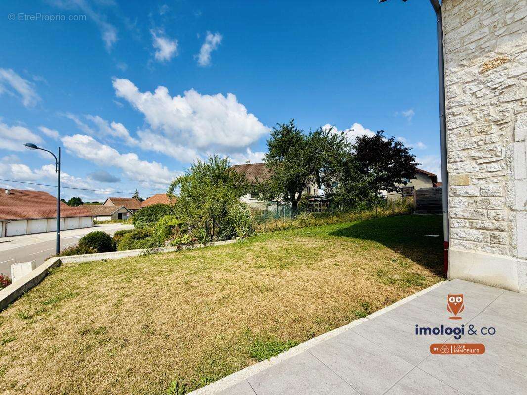 Appartement à CHAFFOIS