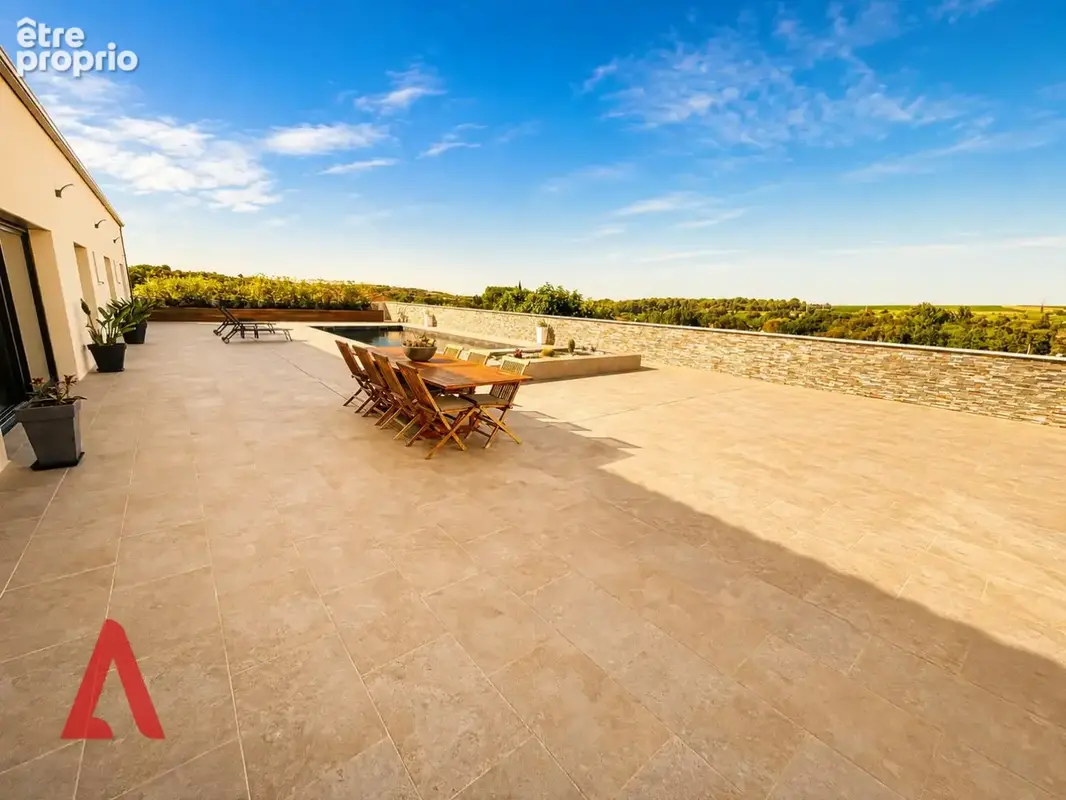 Villa contemporaine d'exception  300 m² habitables  4 suites  Vue panoramique  Prestations haut de gamme - photo 2