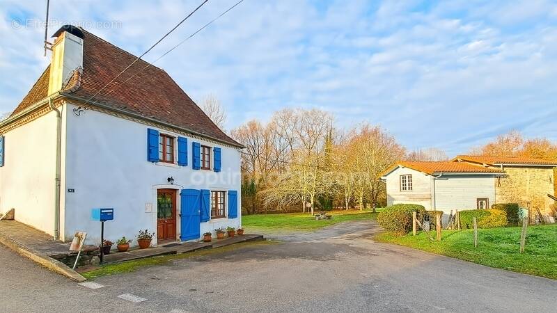 Maison à SAINT-PALAIS
