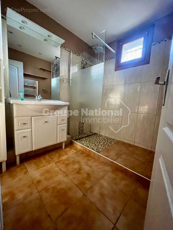 Appartement à VEDENE