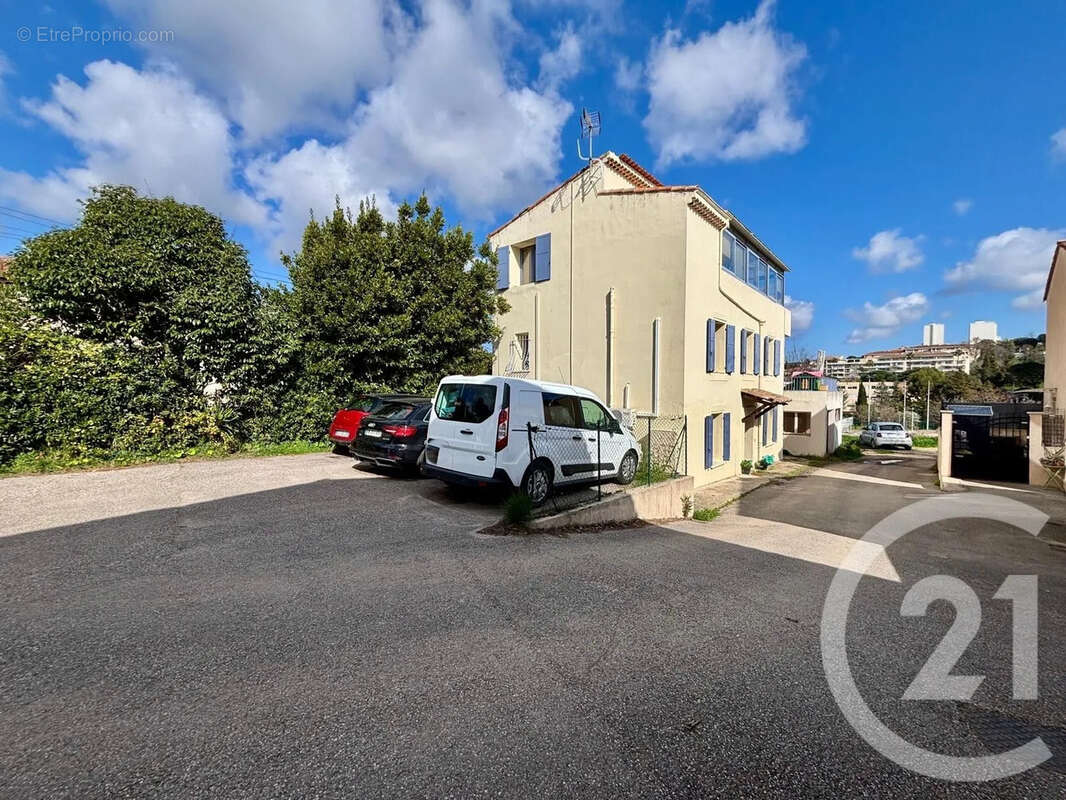 Appartement à LE CANNET