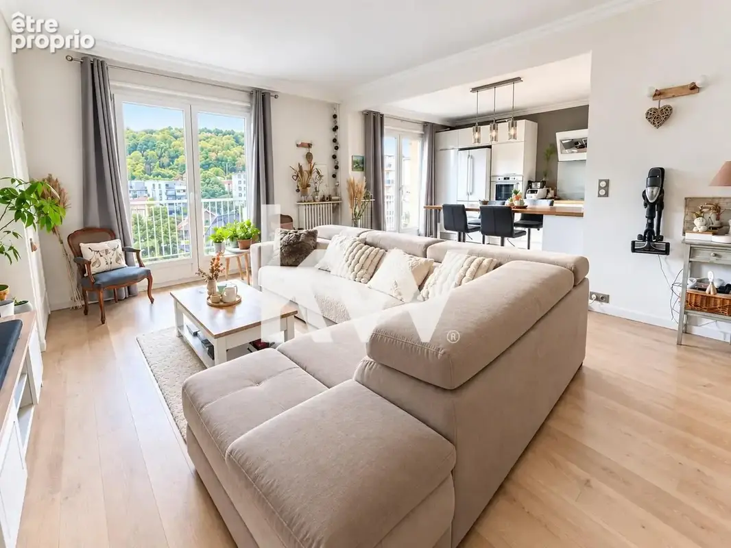 Appartement à SAINT-ETIENNE
