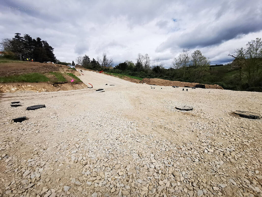 Terrain à SAINT-DIDIER-EN-VELAY