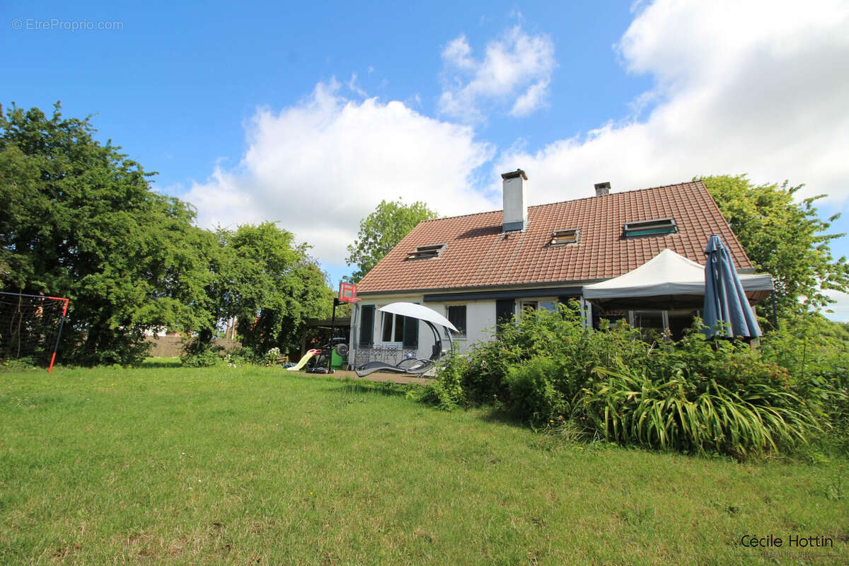 Maison à ATTICHES