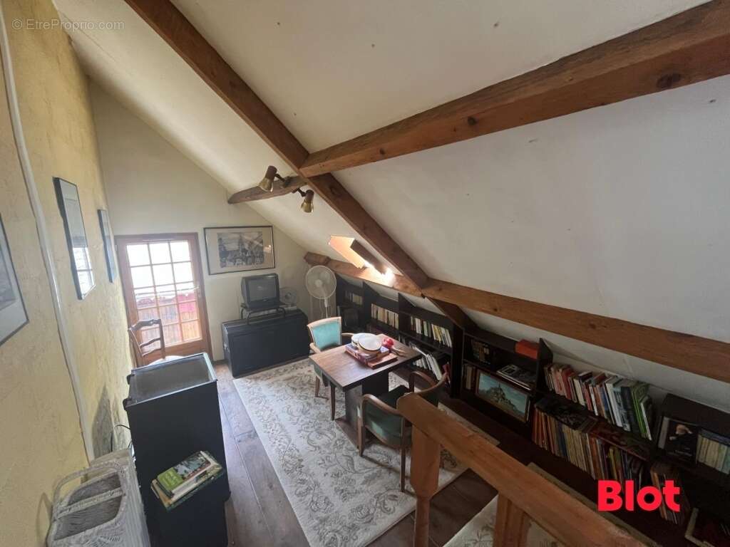 Maison 123 m² à Etrelles  - photo 8