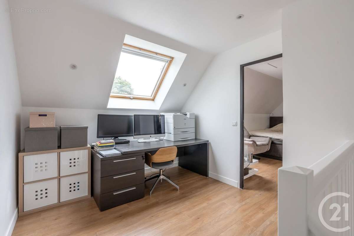 Maison à THORIGNY-SUR-MARNE