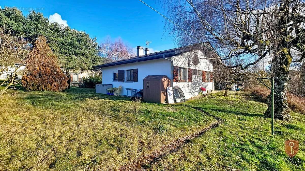 Maison à CRANVES-SALES