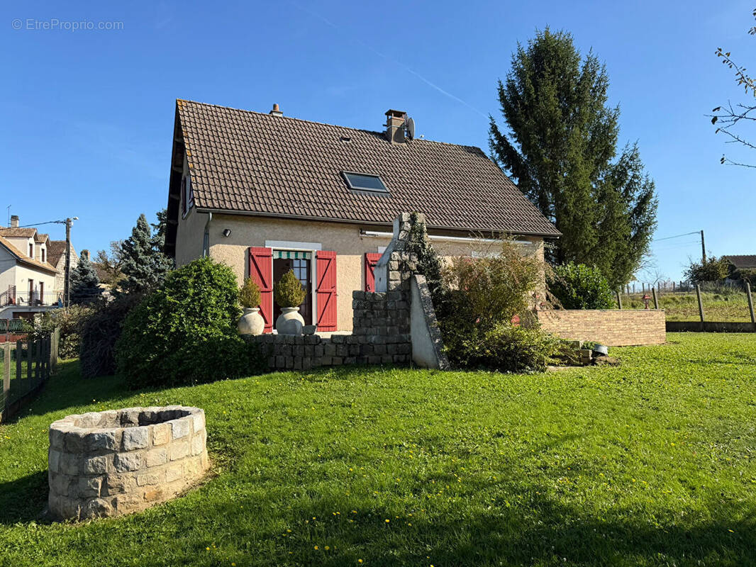 Maison à LIXY