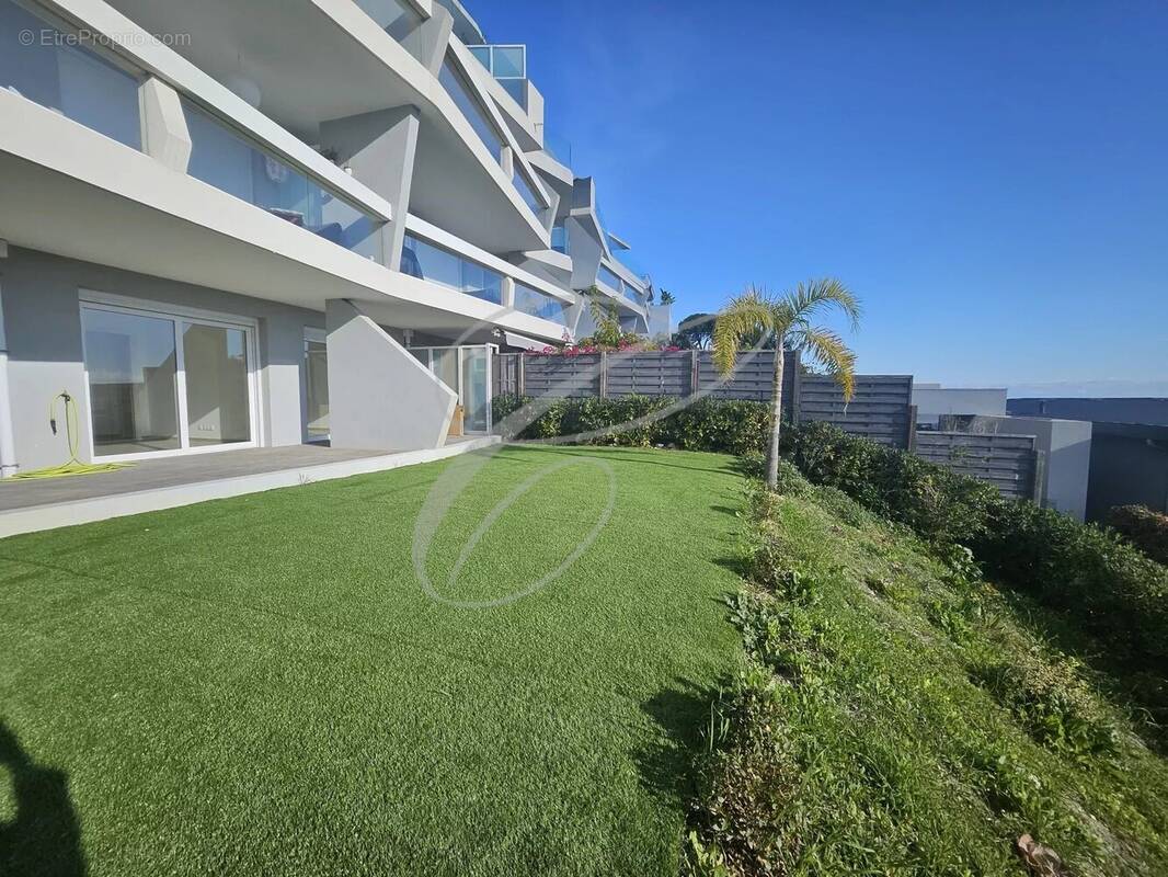 Appartement à ROQUEBRUNE-CAP-MARTIN