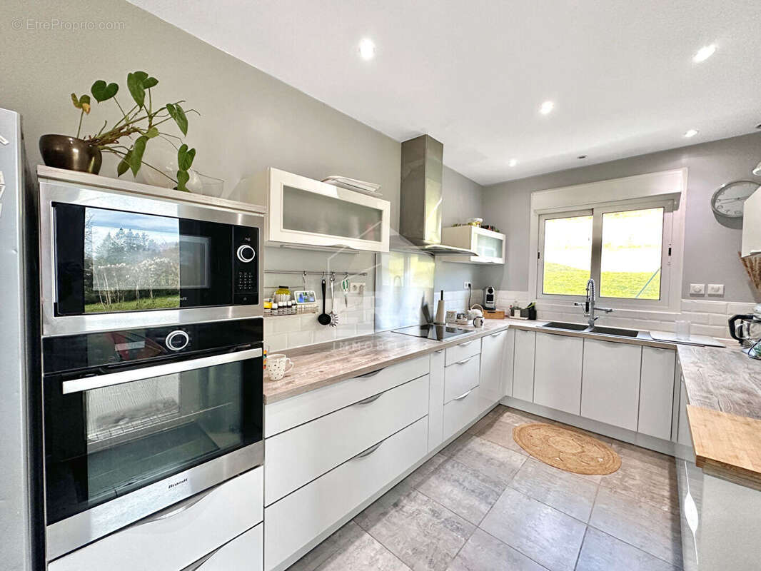 Maison à NANTEAU-SUR-LUNAIN