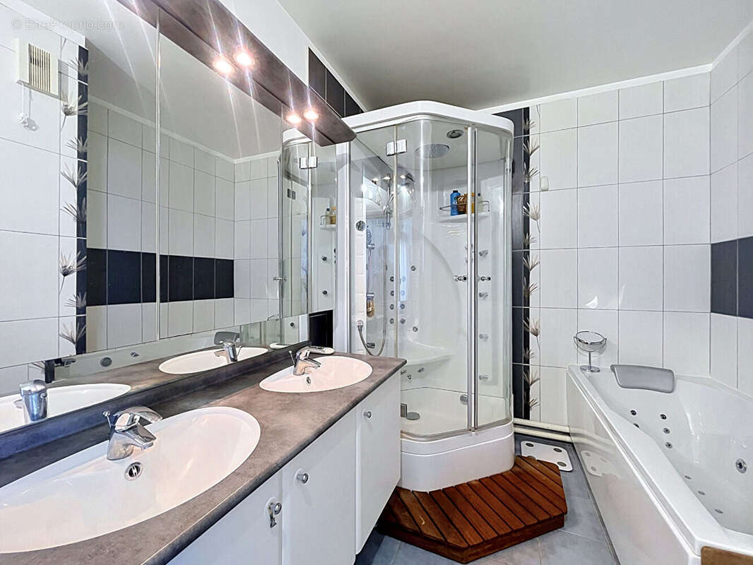 Appartement à CHATILLON