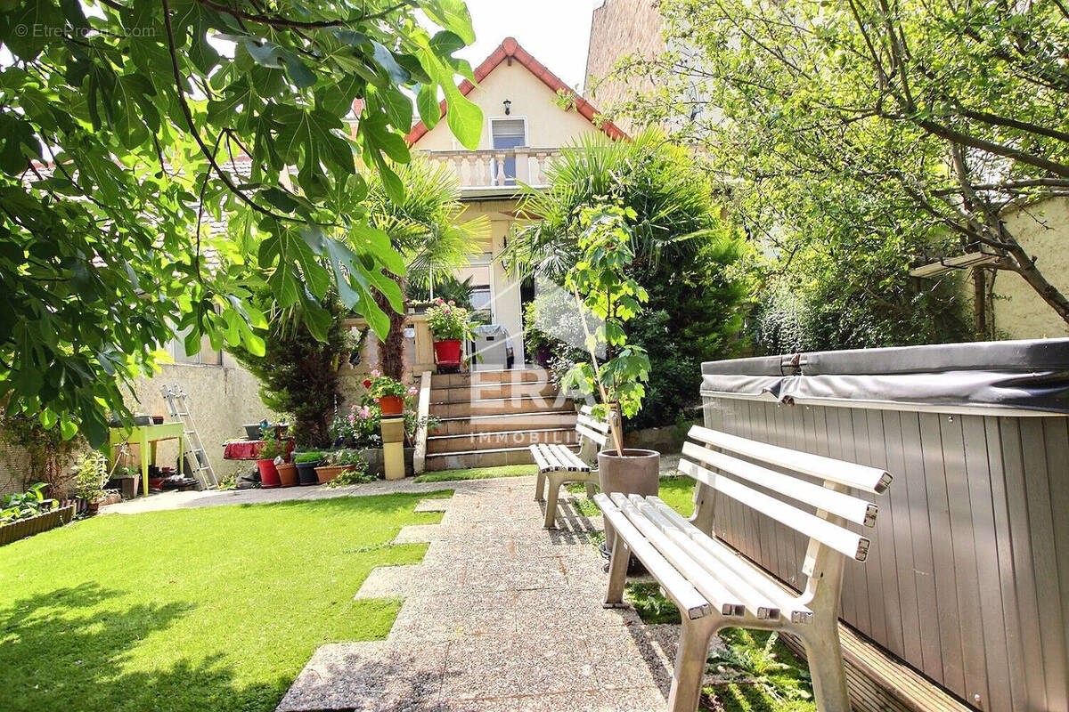 Maison à SAINT-OUEN