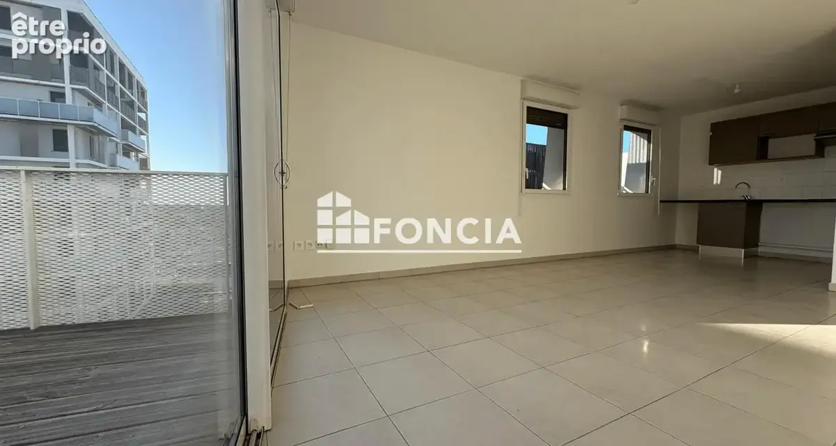 Appartement trois pieces avec vue panoramique au pied du metro - photo 3