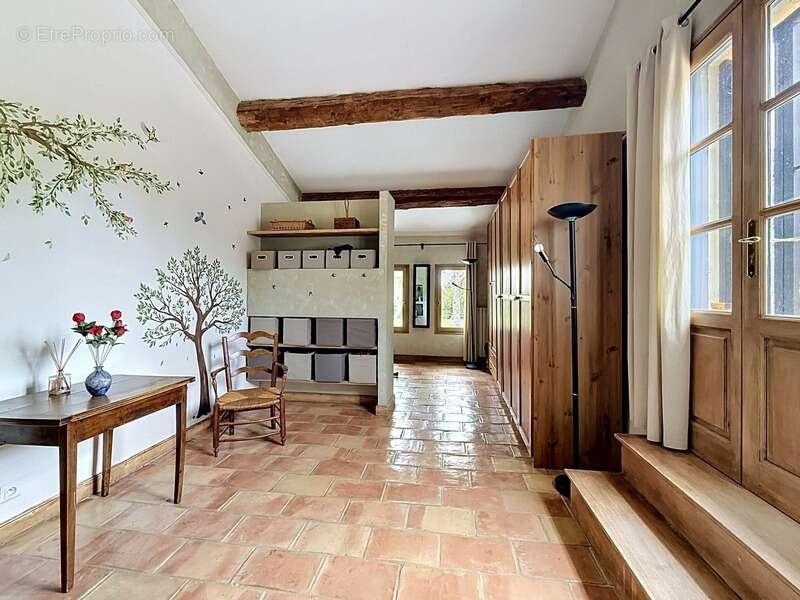 Mas de Charme en Camargue – 3 Habitations, Dépendances et Piscine - photo 19