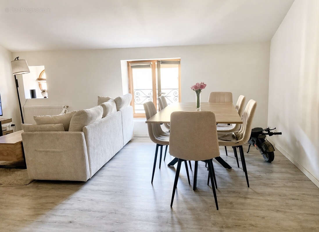 Appartement à THOISSEY