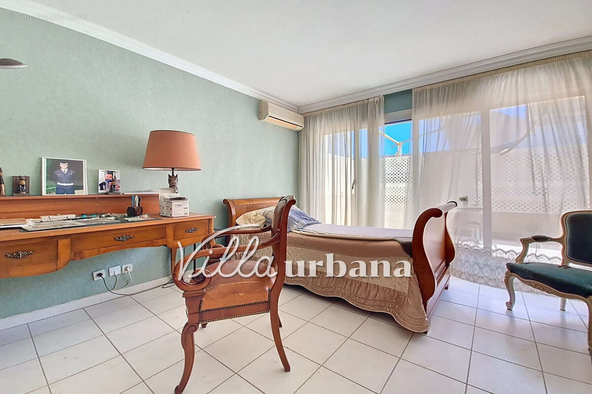 Appartement 117 m² à Antibes  - photo 7
