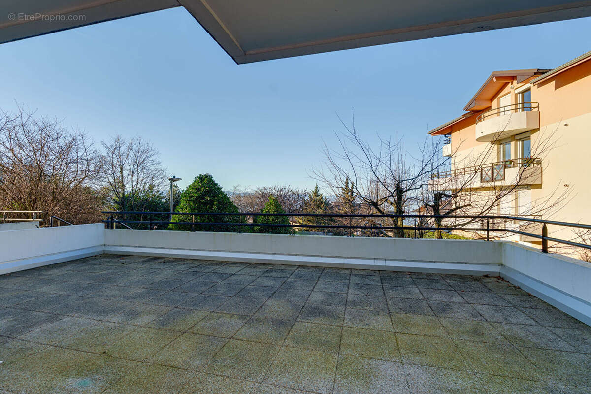 Appartement à EVIAN-LES-BAINS