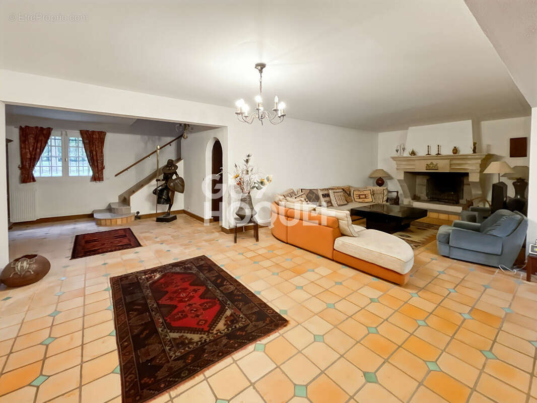 Maison à PRESLES-EN-BRIE