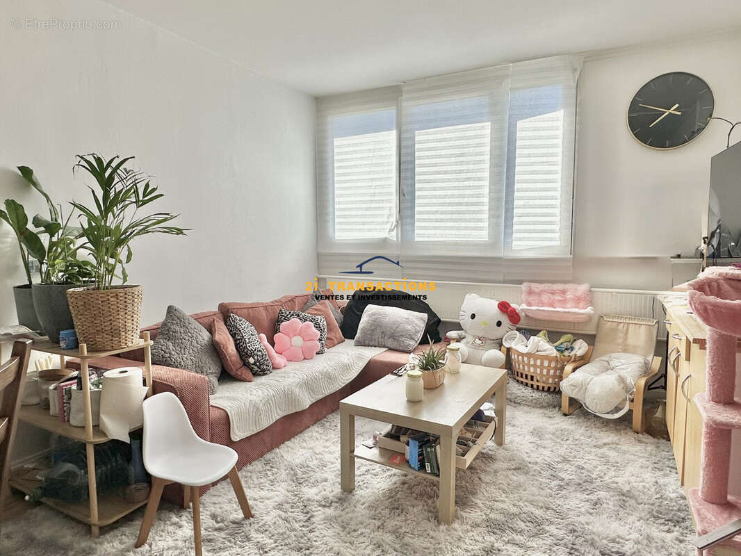 Appartement à SAINT-ETIENNE
