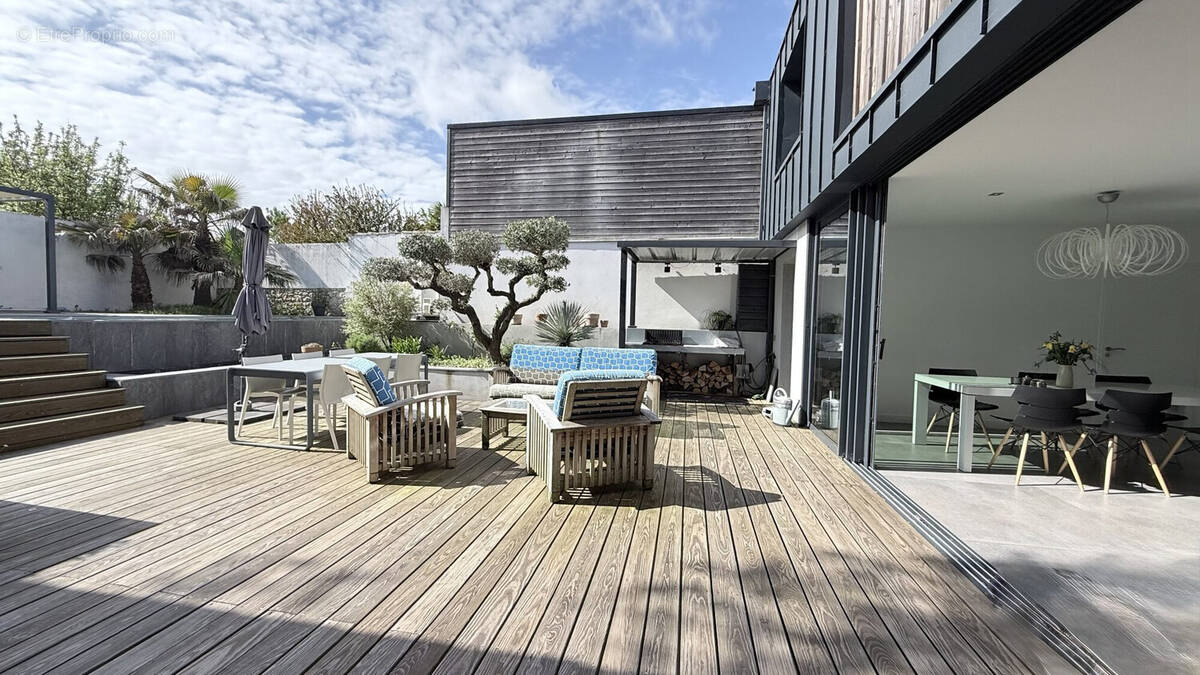 Maison à LA ROCHELLE
