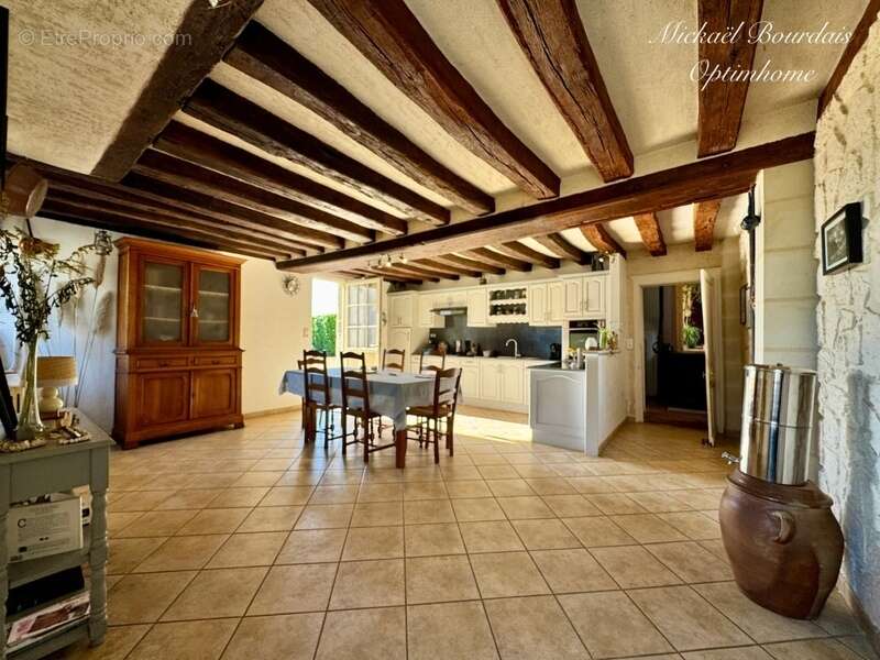 Maison à SAINT-GEORGES-DU-BOIS