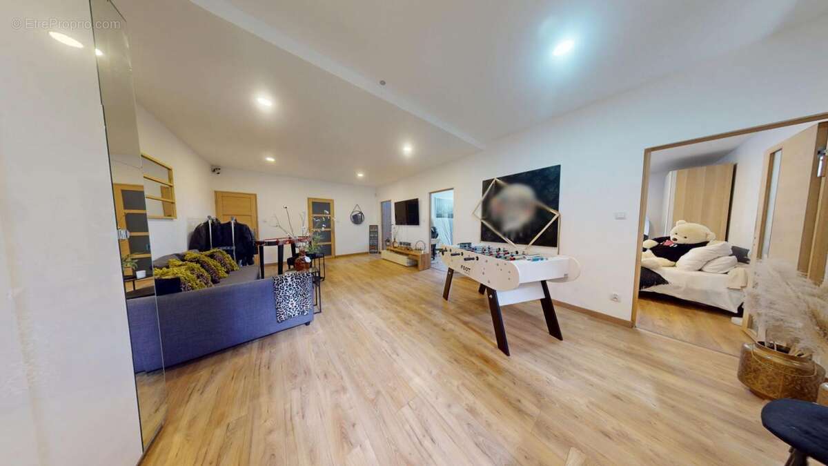 Maison à SAINT-MAUR-DES-FOSSES