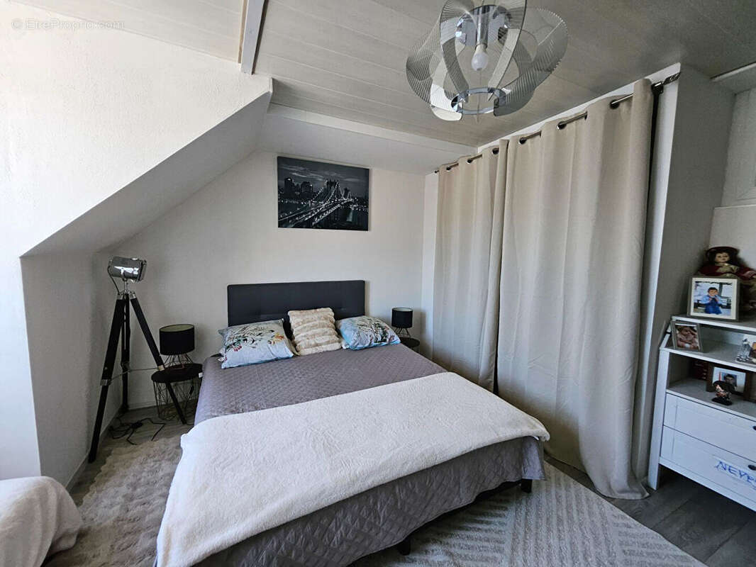 Appartement Pontarlier 5 pièce(s) 105.4 m2 - photo 4