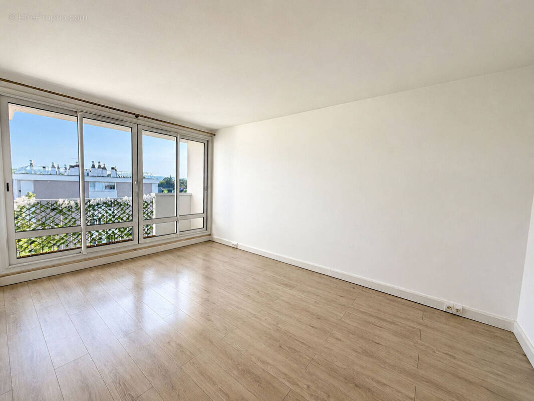 Appartement à CARRIERES-SUR-SEINE