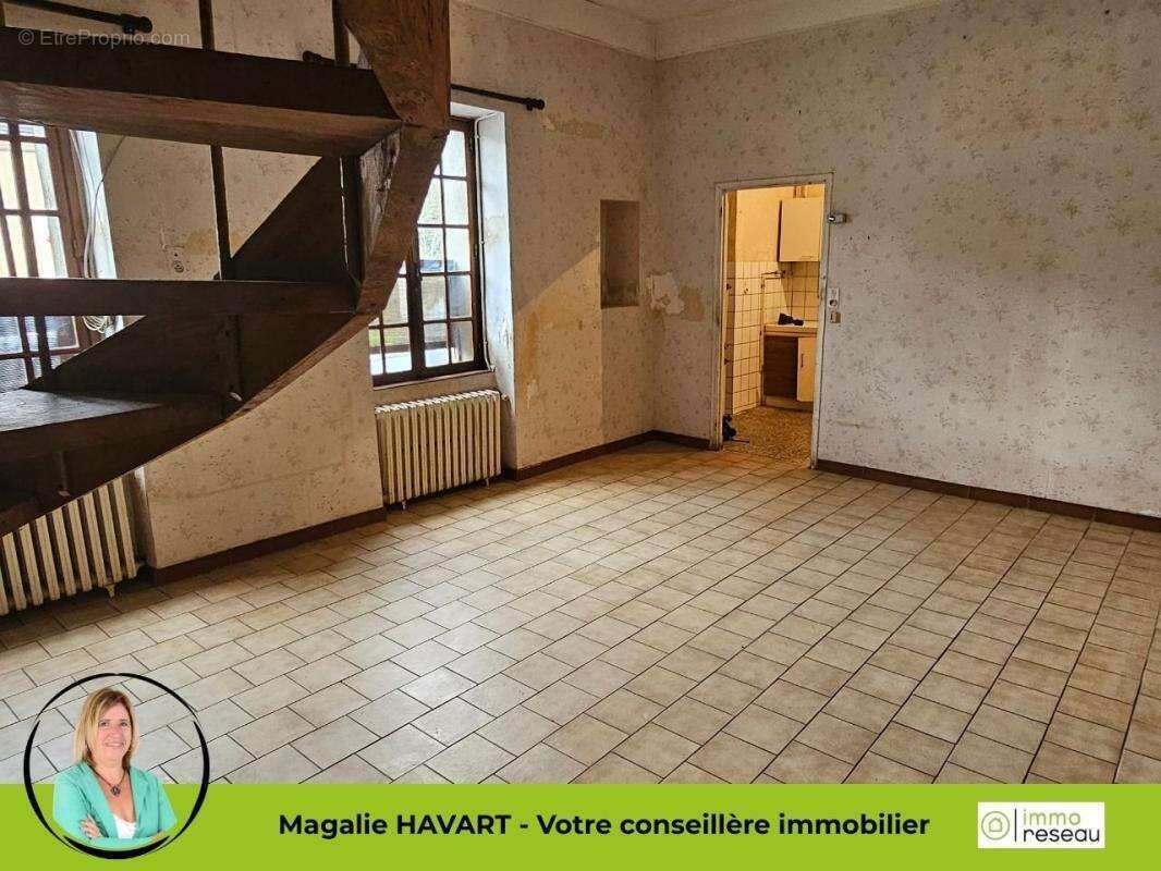 Maison à MEZIERES-EN-BRENNE