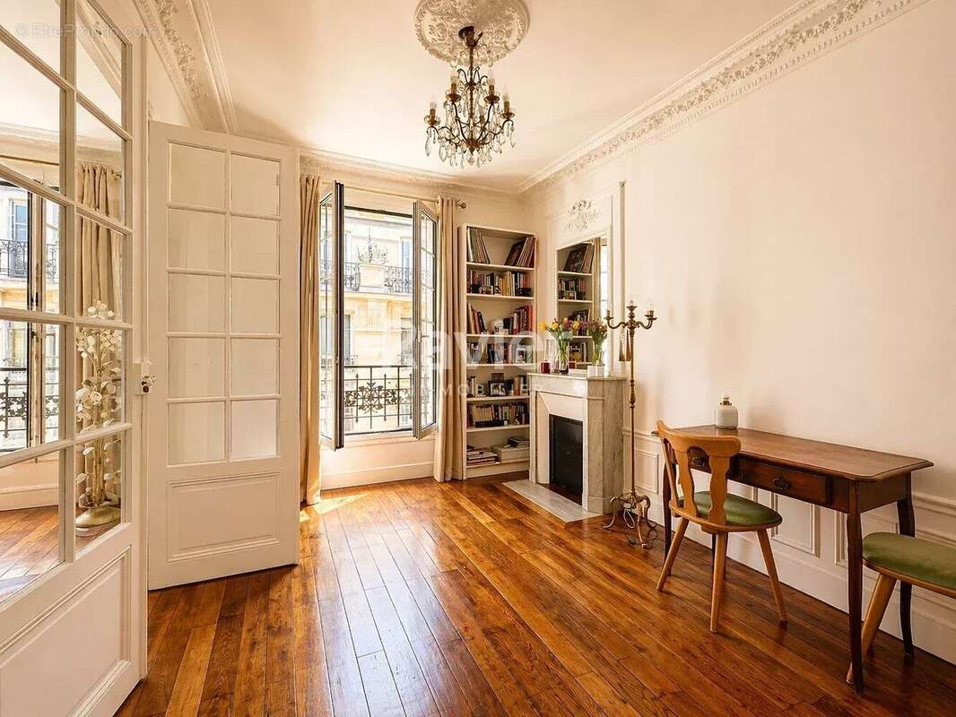 Appartement à PARIS-19E