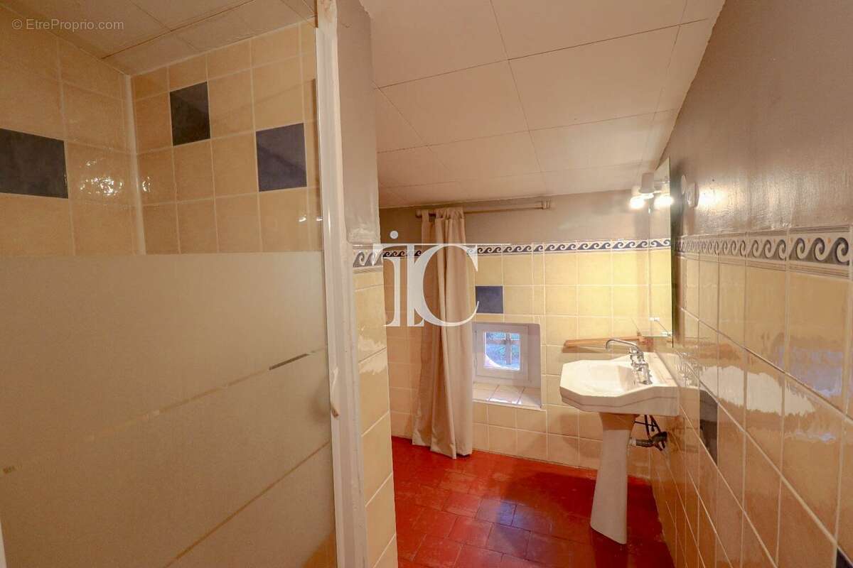 Maison à SAINT-MARTIN-DE-VALGALGUES