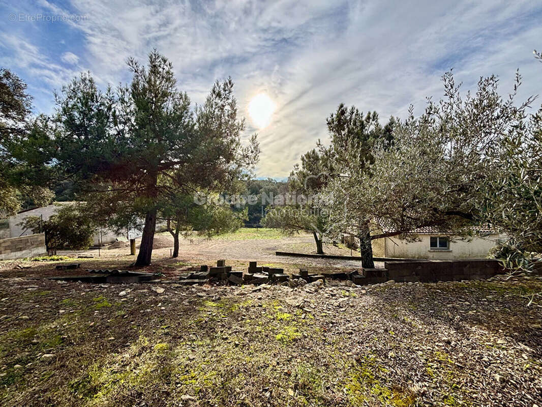 Terrain à SOUVIGNARGUES