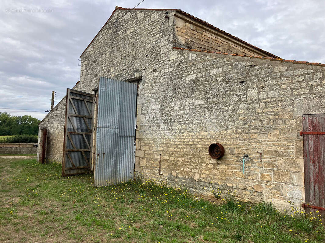Maison à NIEUL-SUR-L'AUTISE