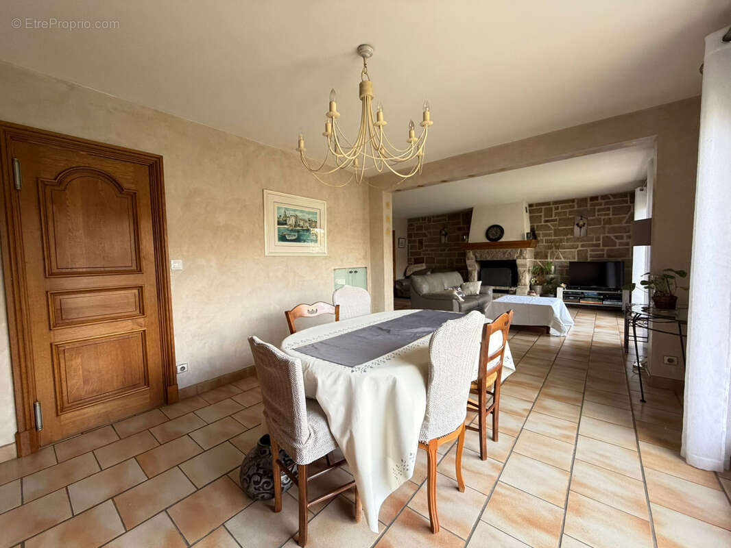 Maison à TREMBLAY-EN-FRANCE