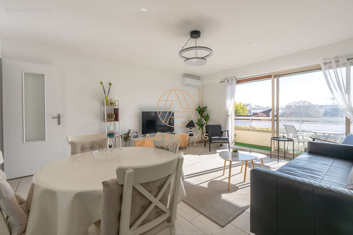 Appartement à NOGENT-SUR-MARNE