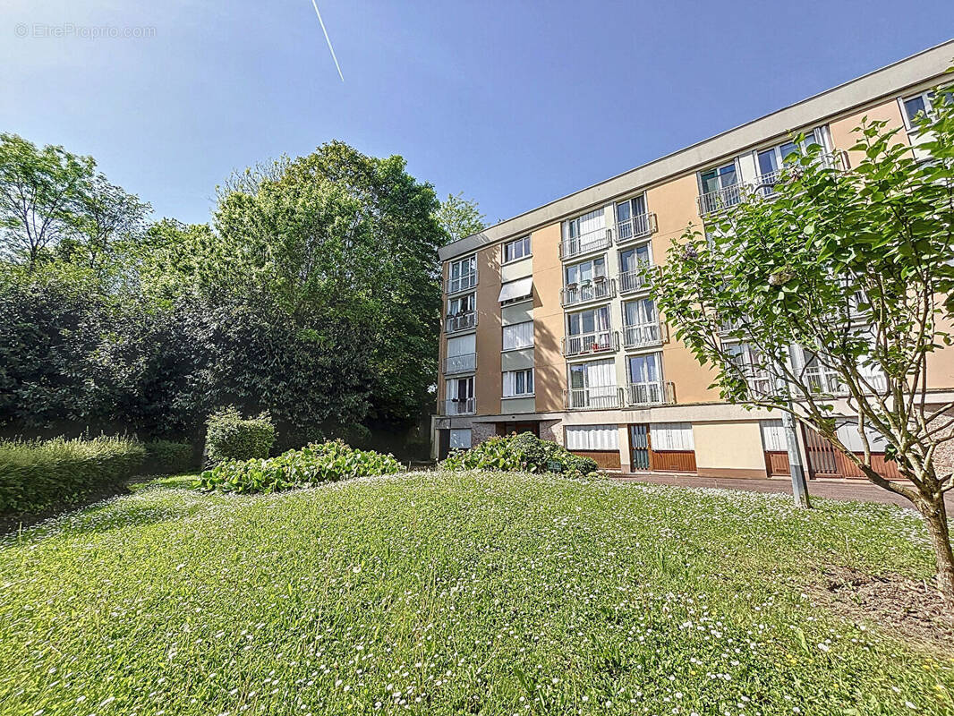 Appartement à YERRES