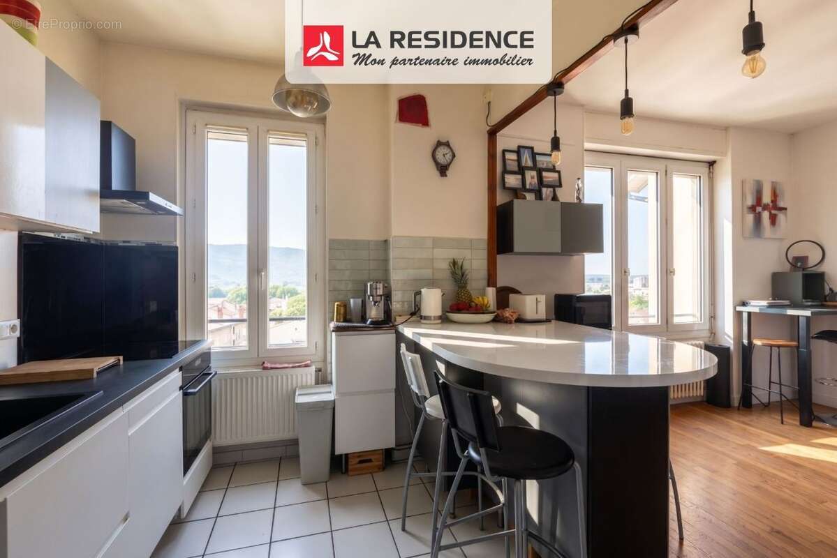 Appartement 72 m² à Valence  - photo 4