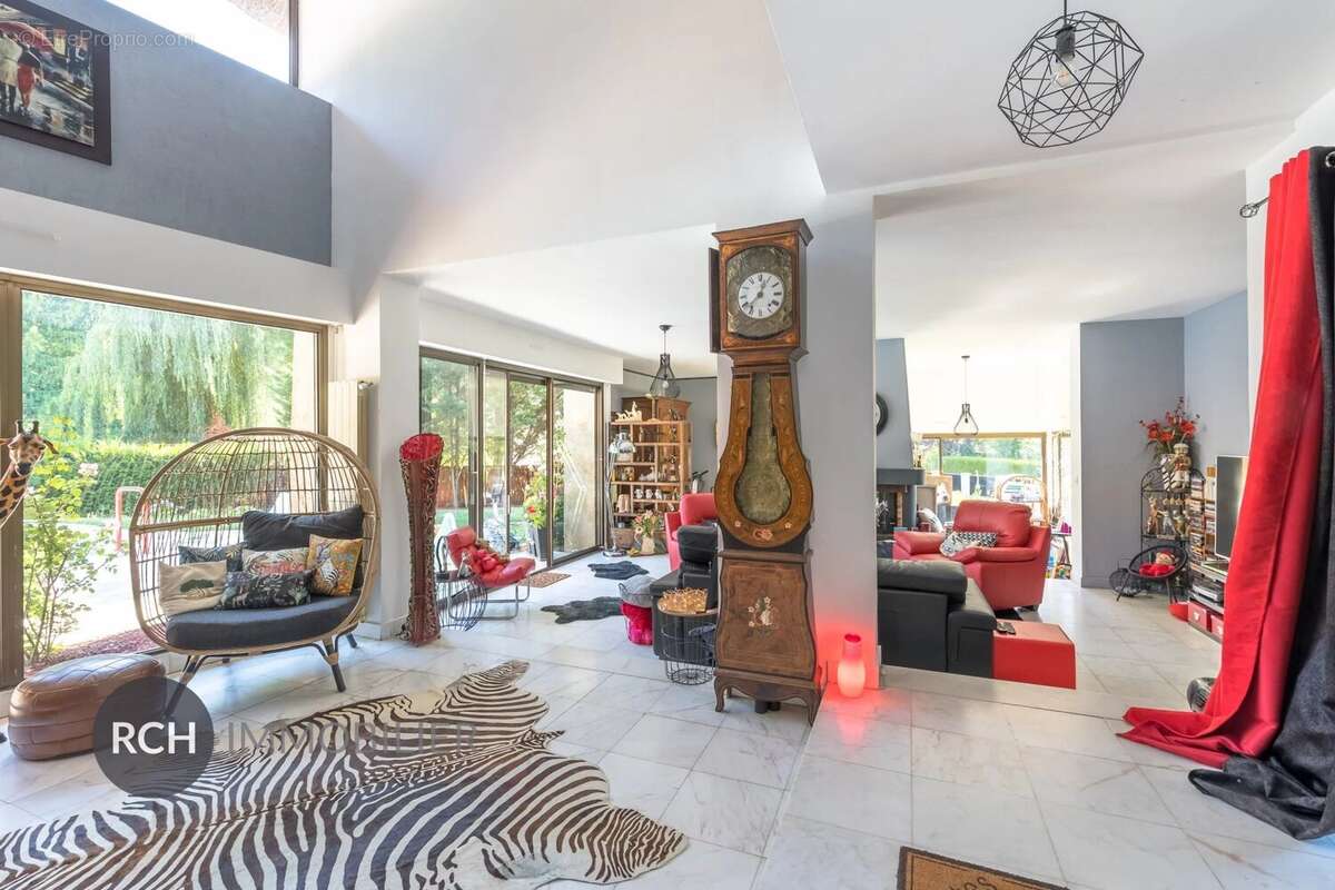 Maison à MONTFORT-L'AMAURY