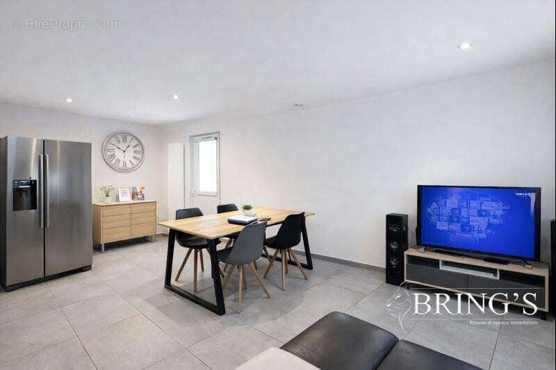 Appartement à RIVES