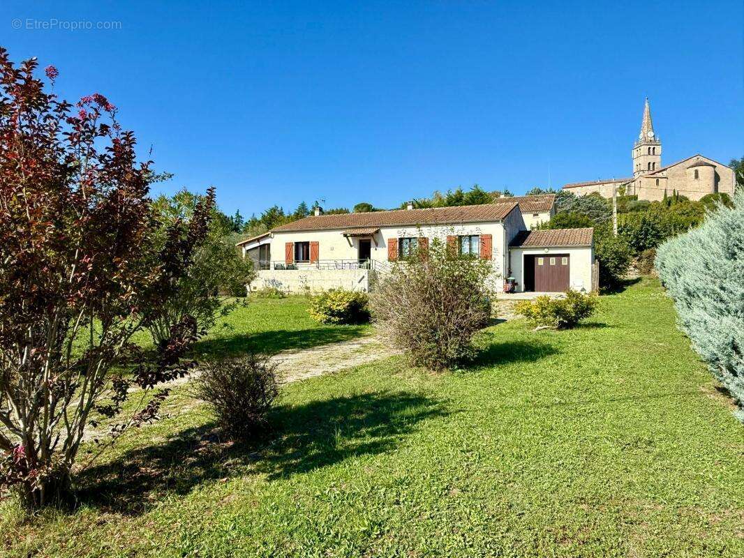 Maison à LABLACHERE