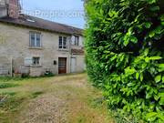 Maison à NESLES-LA-VALLEE