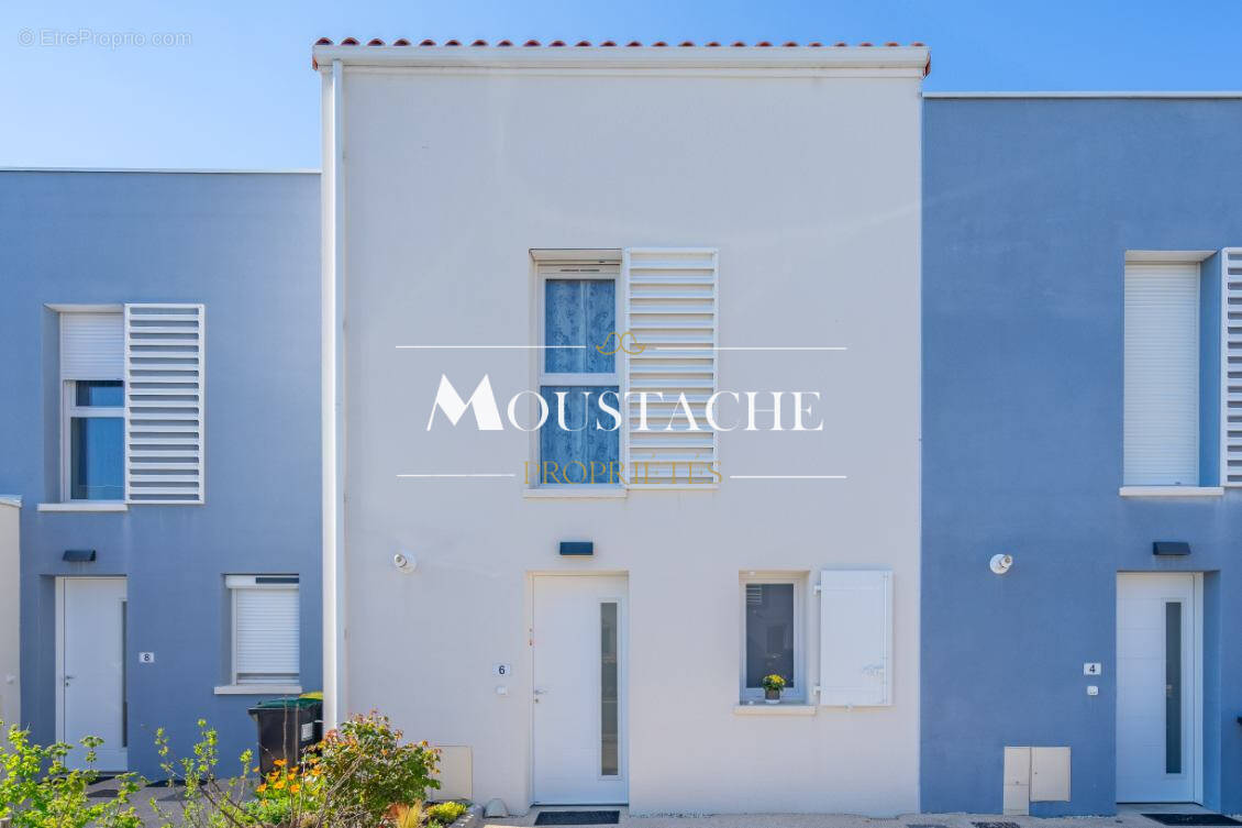 Maison à VAUX-SUR-MER