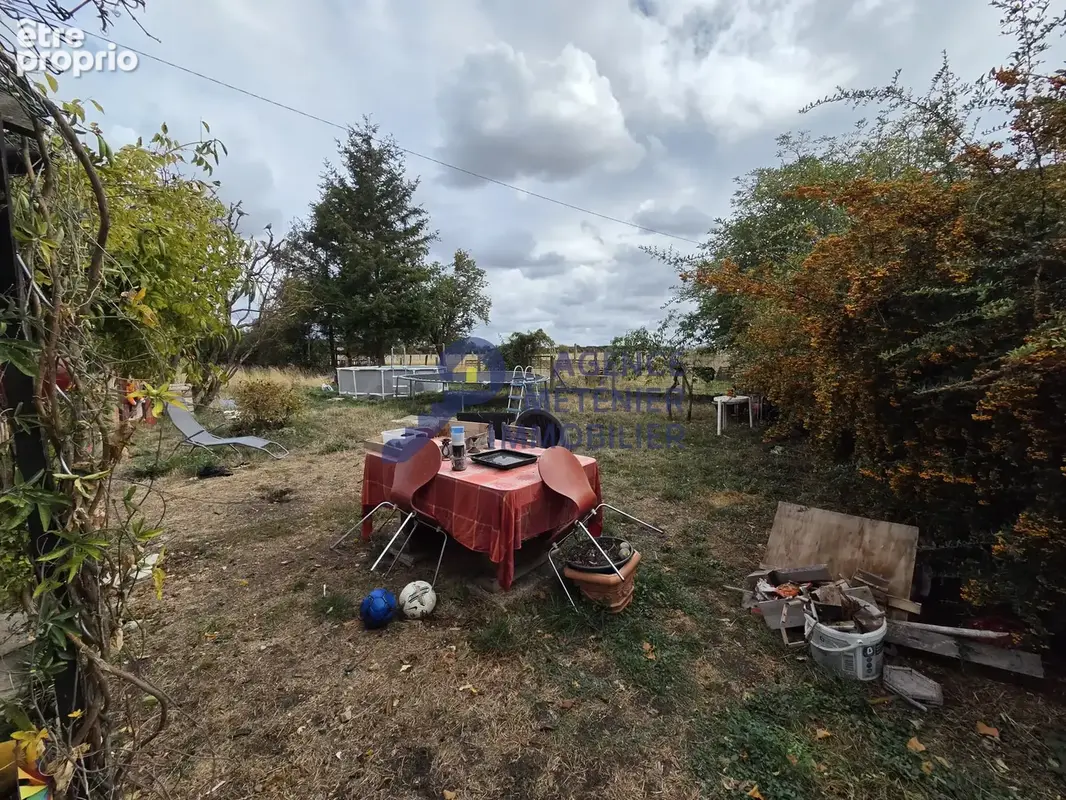 CHAREIL-CINTRAT   Maison de 104,90 m2 avec nombreuses dépendances et 8 580 m2 de terrain - photo 26