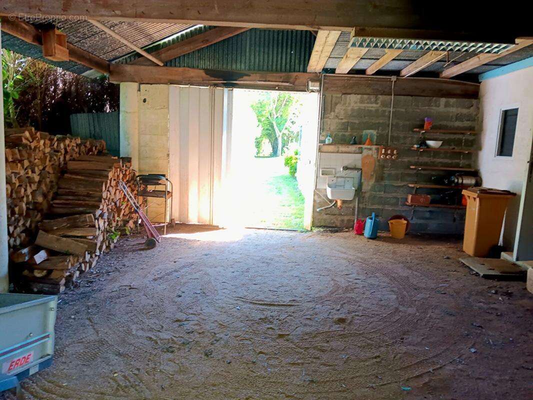 Propriété de 141 m2   avec  piscine - photo 18