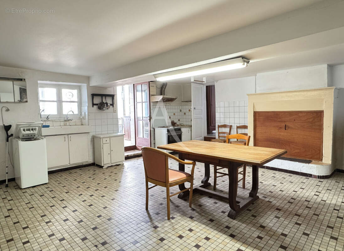Maison à MOUZEUIL-SAINT-MARTIN