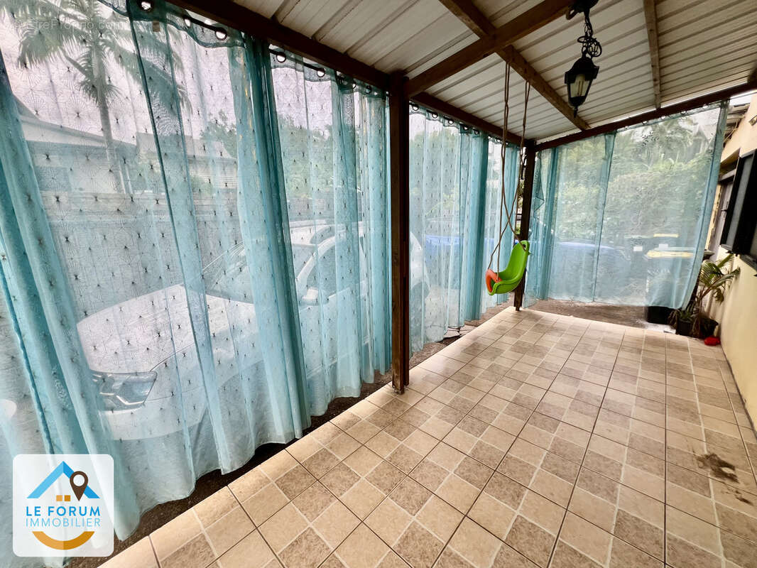 Saint joseph littoral 97480 - villa f6 entretenue et spacieuse - emplacement prise - fort potentiel - photo 14