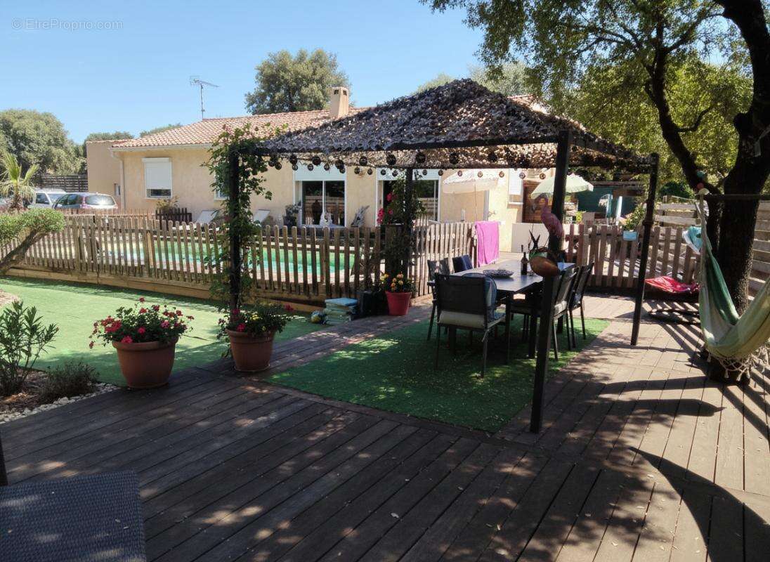 Maison à QUISSAC